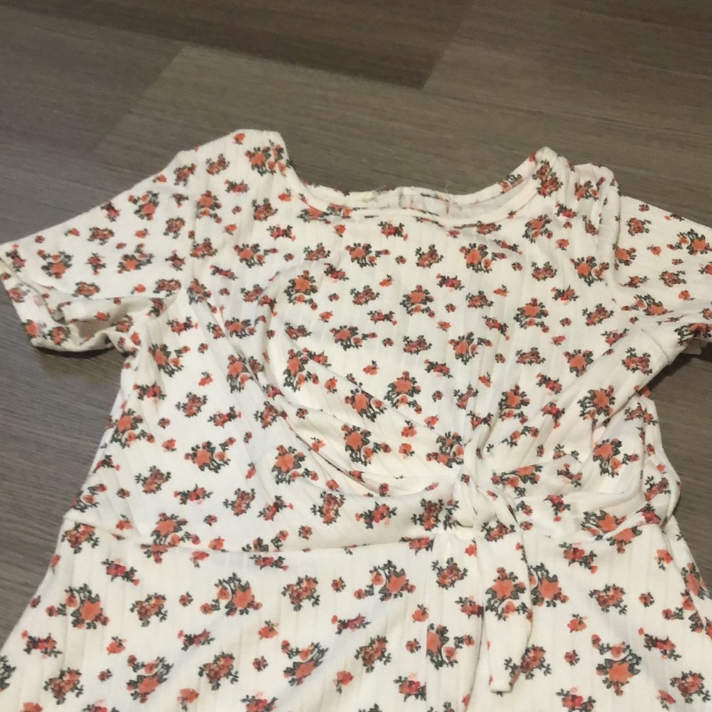 Girls dress - Picture 2 of 6